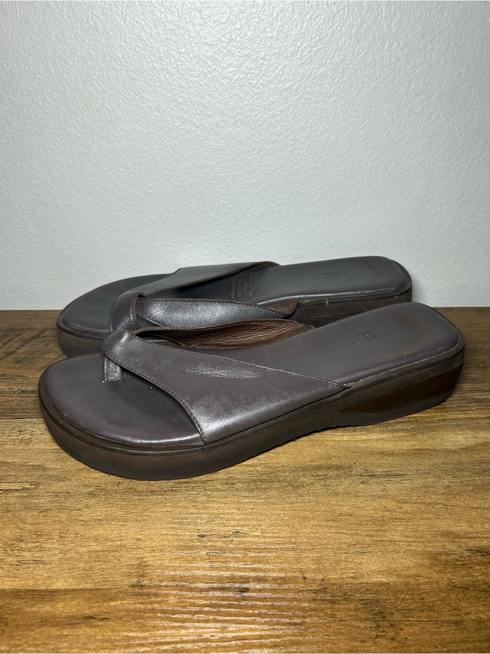 Women’s Brown Platform Flip Flop Sandals